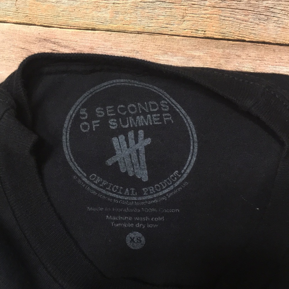 Size XS 5 Seconds of Summer T-shirt - Picture 2 of 2